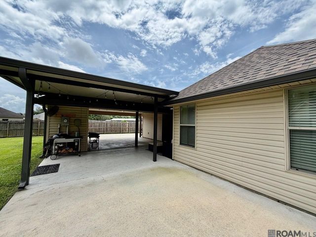 38548 East Court, Prairieville, LA 70769
