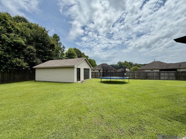 38548 East Court, Prairieville, LA 70769