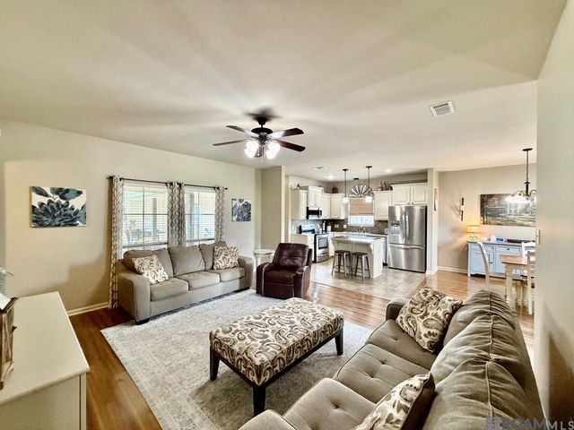 38548 East Court, Prairieville, LA 70769