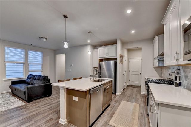 682 Smokey Quartz Way, Kennesaw, GA 30144