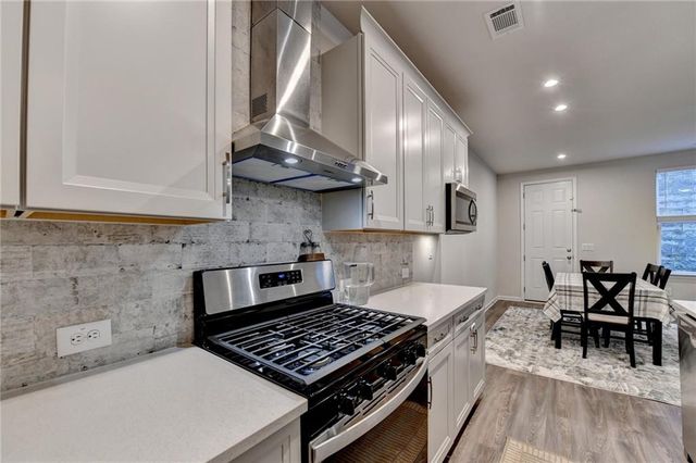 682 Smokey Quartz Way, Kennesaw, GA 30144