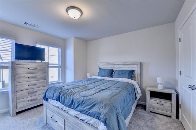 682 Smokey Quartz Way, Kennesaw, GA 30144