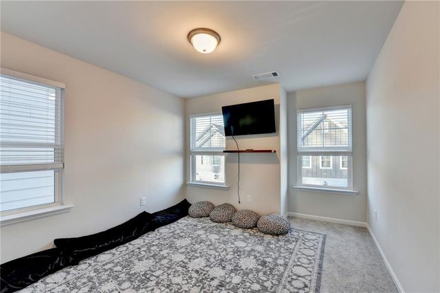 682 Smokey Quartz Way, Kennesaw, GA 30144