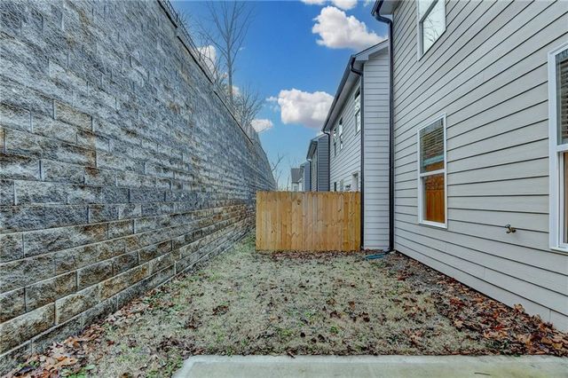 682 Smokey Quartz Way, Kennesaw, GA 30144