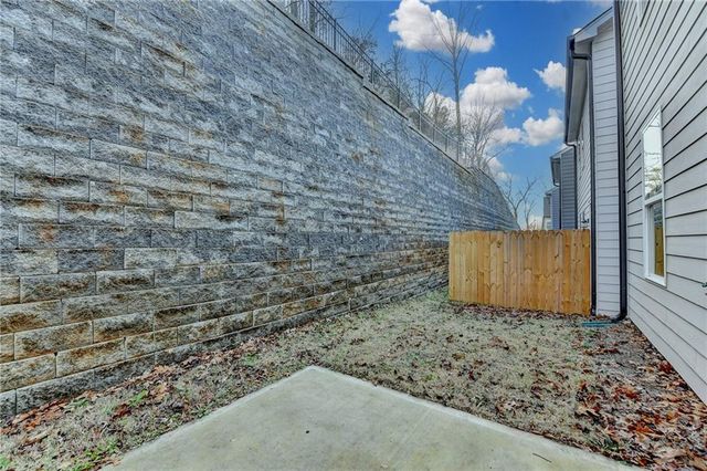 682 Smokey Quartz Way, Kennesaw, GA 30144