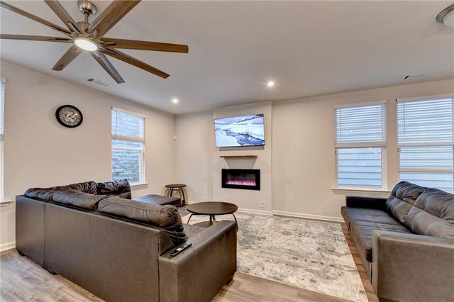 682 Smokey Quartz Way, Kennesaw, GA 30144