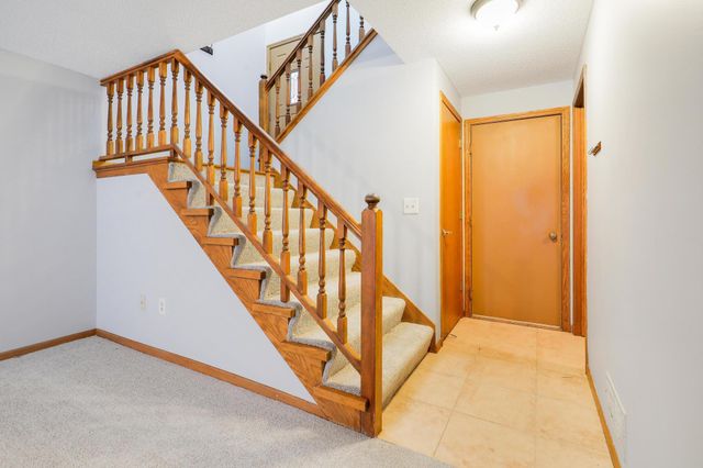 4228 Boulder Ridge Point, Eagan, MN 55122