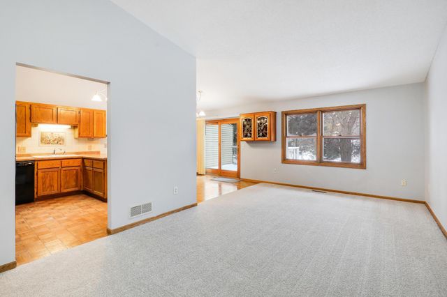 4228 Boulder Ridge Point, Eagan, MN 55122