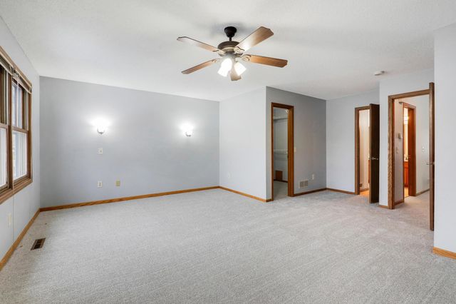 4228 Boulder Ridge Point, Eagan, MN 55122