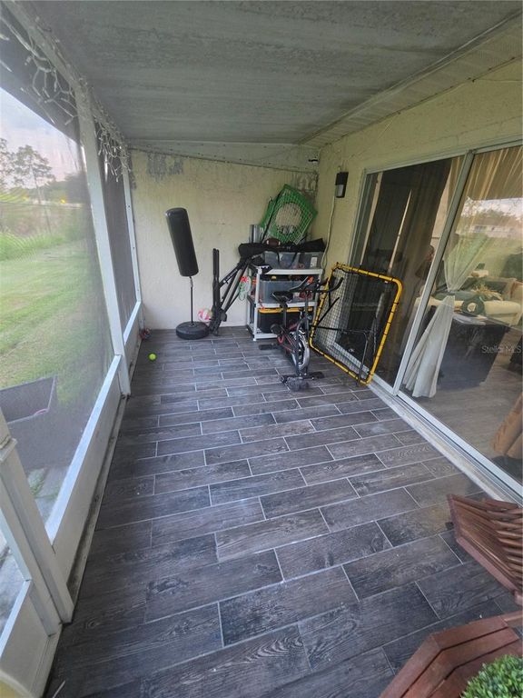 Image 22 of property listing at 13325 LAVER LANE, Orlando, FL 32824