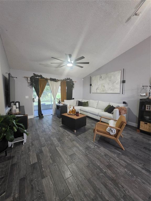 Image 5 of property listing at 13325 LAVER LANE, Orlando, FL 32824