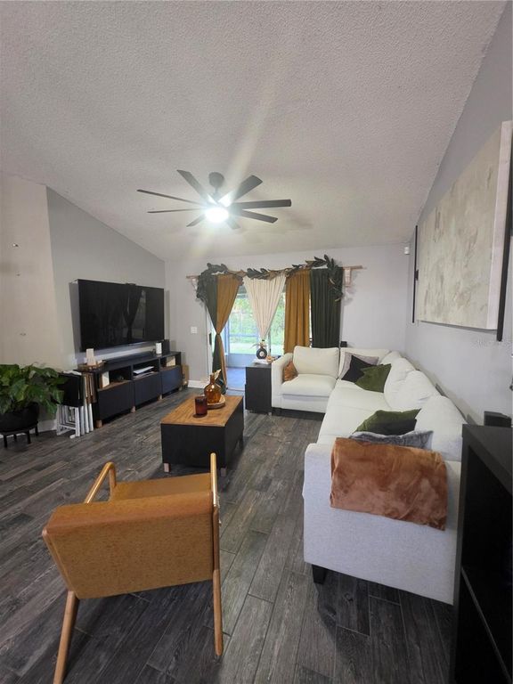Image 6 of property listing at 13325 LAVER LANE, Orlando, FL 32824
