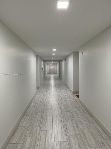 303 Racquet Club Rd 213, Weston, FL 33326