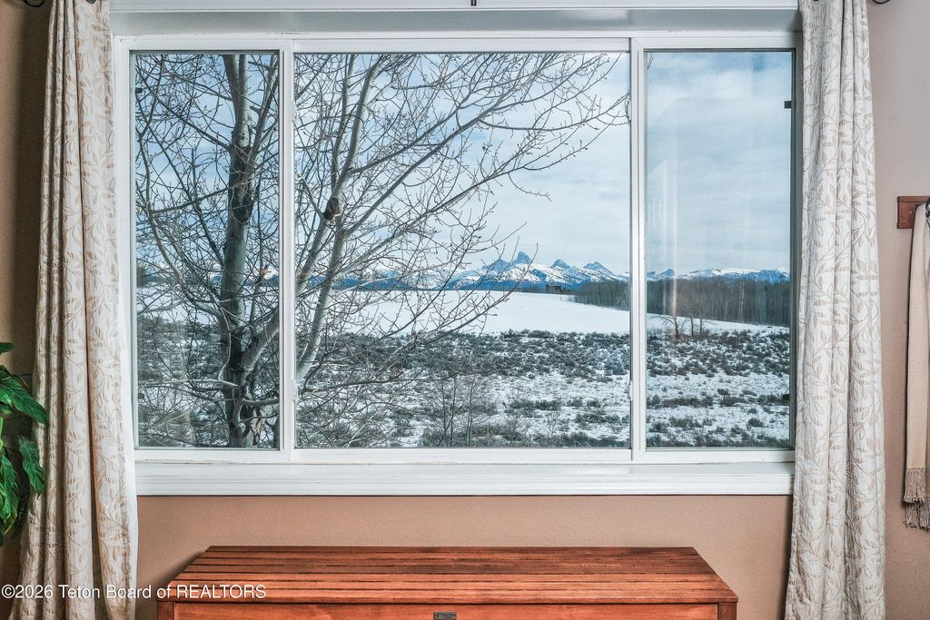 9561 MOUNTAIN VIEW Drive, Tetonia, ID 83452 photo 10