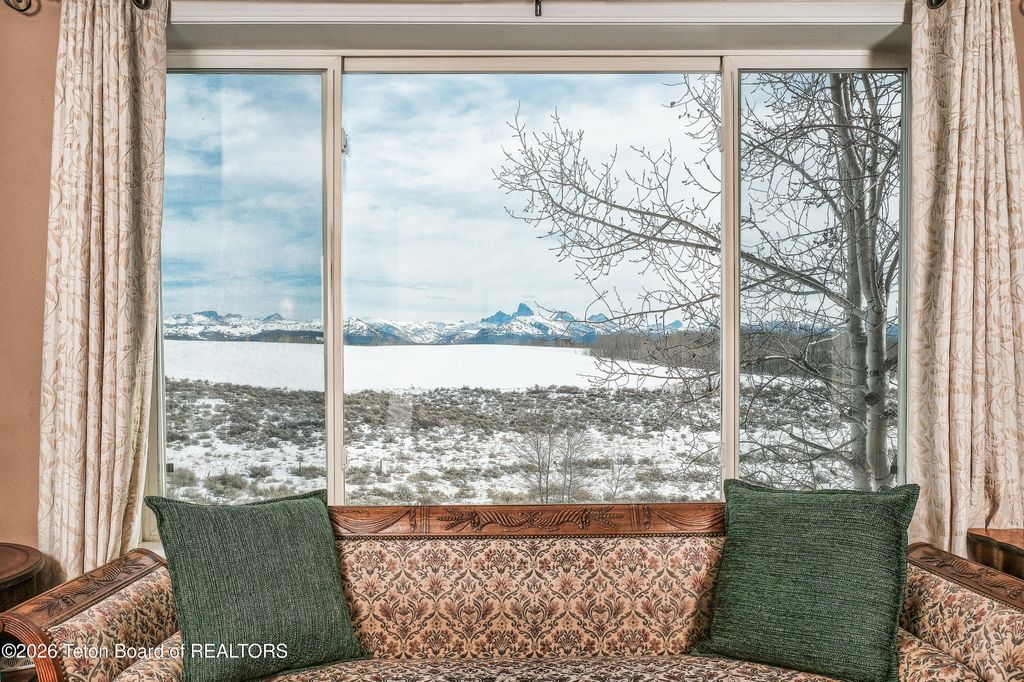 9561 MOUNTAIN VIEW Drive, Tetonia, ID 83452 photo 17