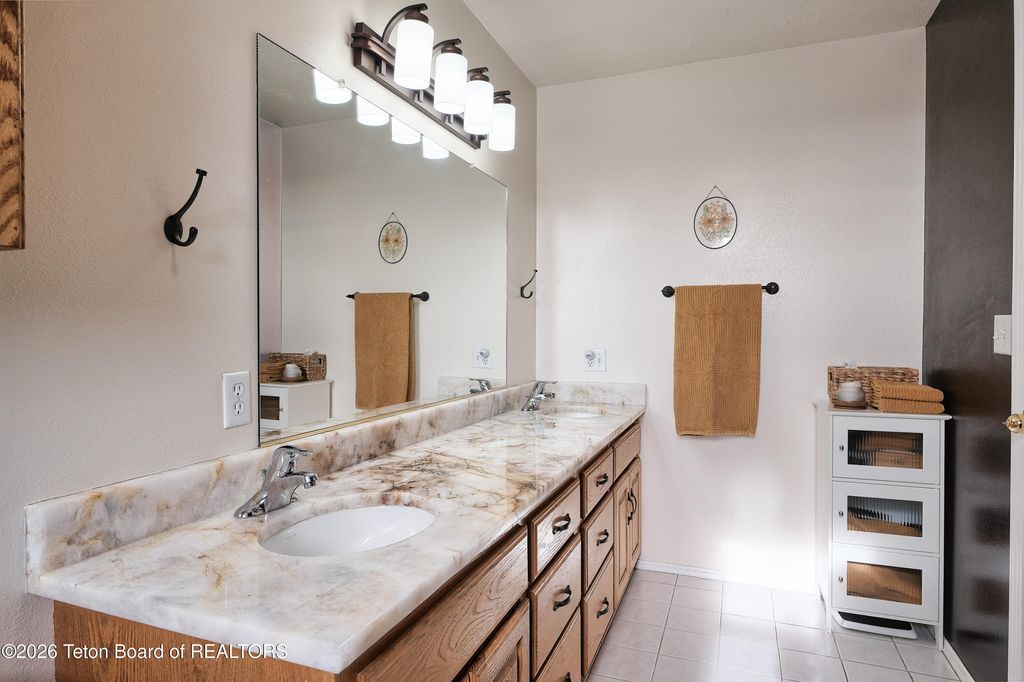 9561 MOUNTAIN VIEW Drive, Tetonia, ID 83452 photo 19