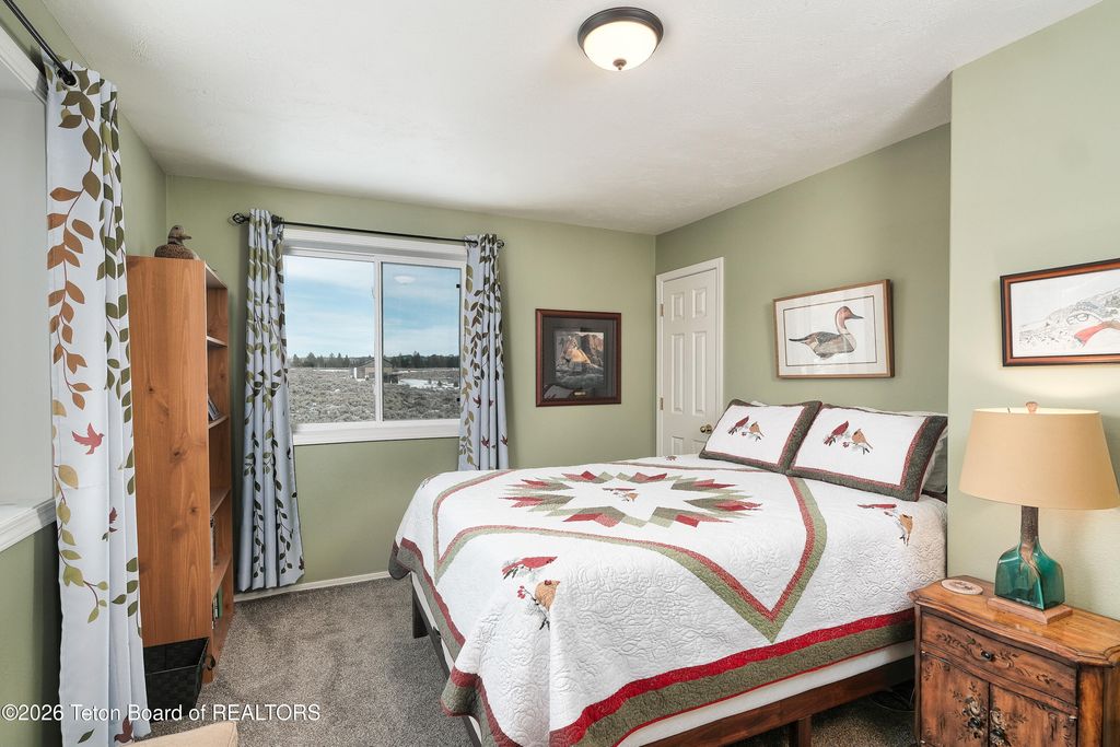 9561 MOUNTAIN VIEW Drive, Tetonia, ID 83452 photo 22