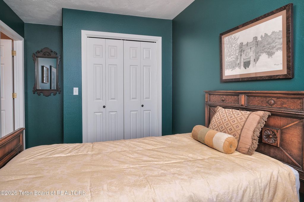 9561 MOUNTAIN VIEW Drive, Tetonia, ID 83452 photo 26