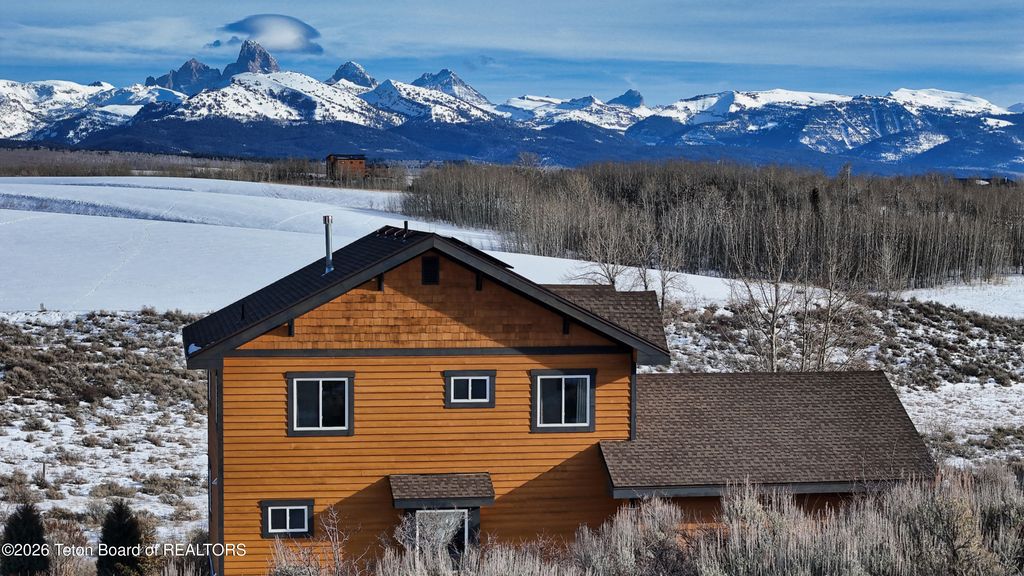 9561 MOUNTAIN VIEW Drive, Tetonia, ID 83452 photo 3