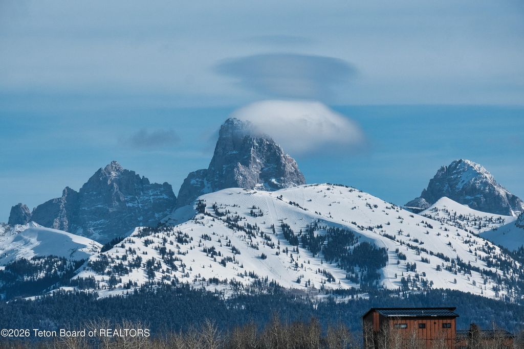 9561 MOUNTAIN VIEW Drive, Tetonia, ID 83452 photo 9