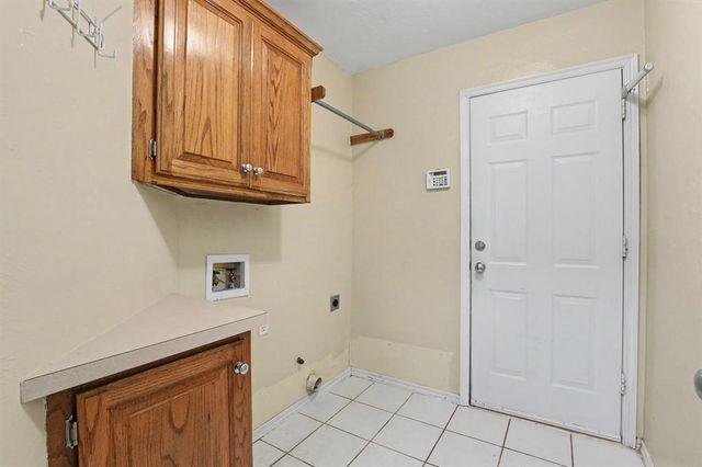 904 Pruett Drive, Edmond, OK 73003