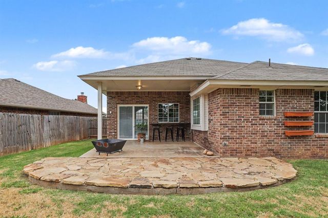 904 Pruett Drive, Edmond, OK 73003