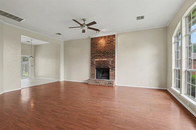 904 Pruett Drive, Edmond, OK 73003