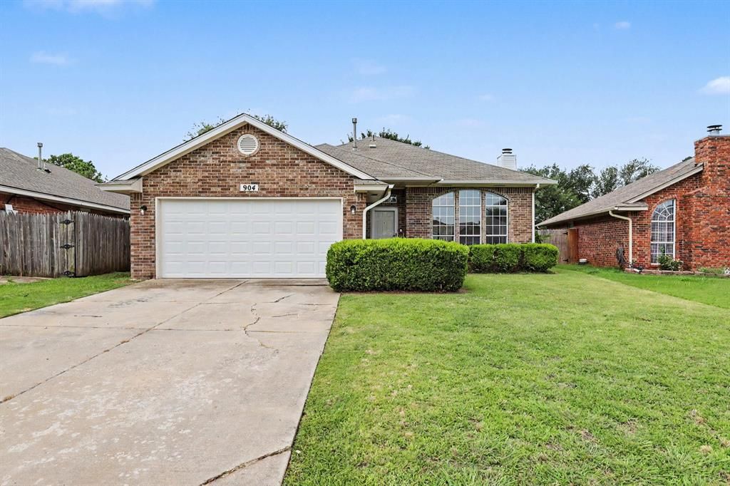 904 Pruett Drive, Edmond, OK 73003
