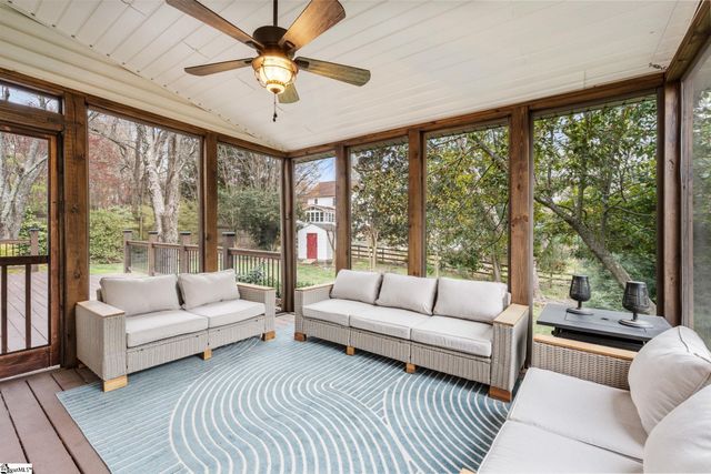 9 Black Knob Court, Greenville, SC 29609