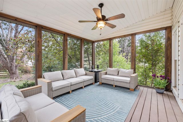 9 Black Knob Court, Greenville, SC 29609