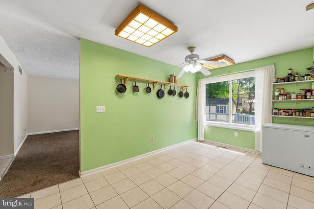 4 STEVEN DR, Voorhees, NJ 08043