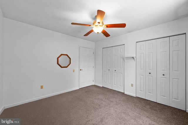 4 STEVEN DR, Voorhees, NJ 08043