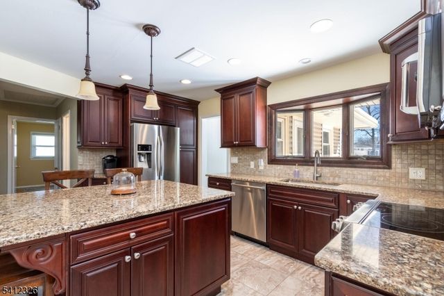 816 Mine Rd, Bridgewater Twp., NJ 08807