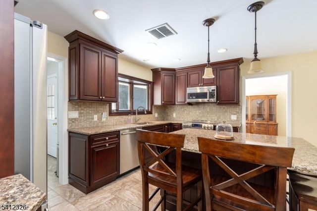 816 Mine Rd, Bridgewater Twp., NJ 08807