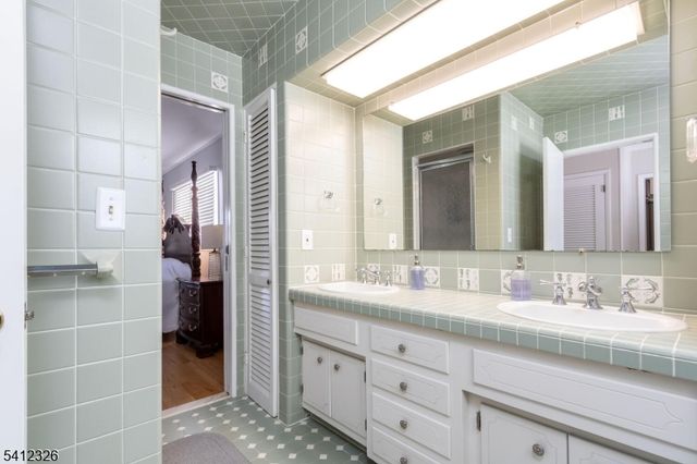 816 Mine Rd, Bridgewater Twp., NJ 08807