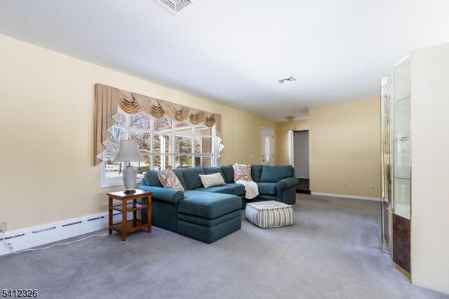 816 Mine Rd, Bridgewater Twp., NJ 08807