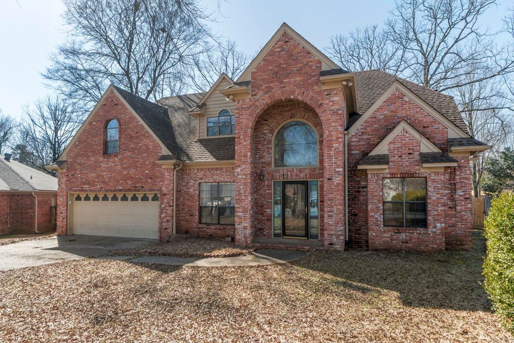 8 Edgewater Cove, Maumelle, AR 72113