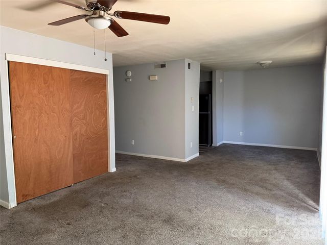 9123 Spyglass Place I, Charlotte, NC 28214