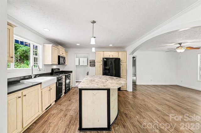 11913 Platon Avenue, Huntersville, NC 28078