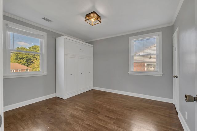 908 Solley Dr, Nashville, TN 37216