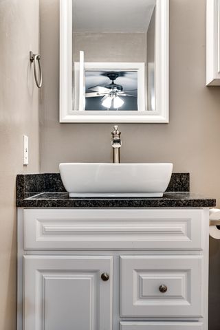 202 Raindrop Ln, Hendersonville, TN 37075