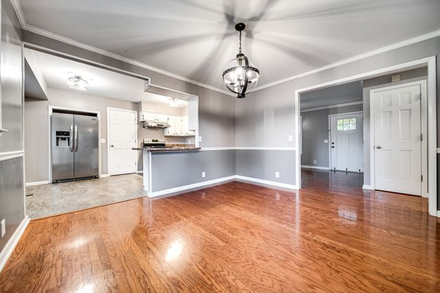 202 Raindrop Ln, Hendersonville, TN 37075