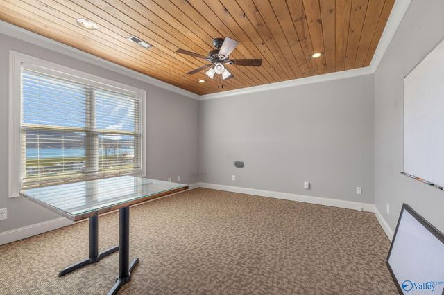 1640A Blount Avenue, Guntersville, AL 35976