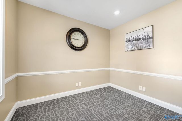 1640A Blount Avenue, Guntersville, AL 35976