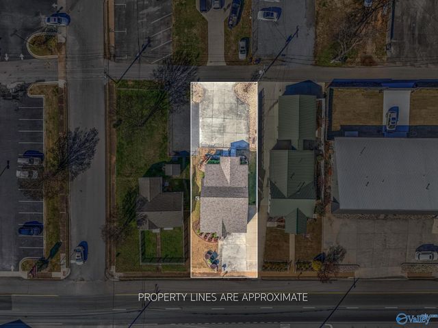 1640A Blount Avenue, Guntersville, AL 35976