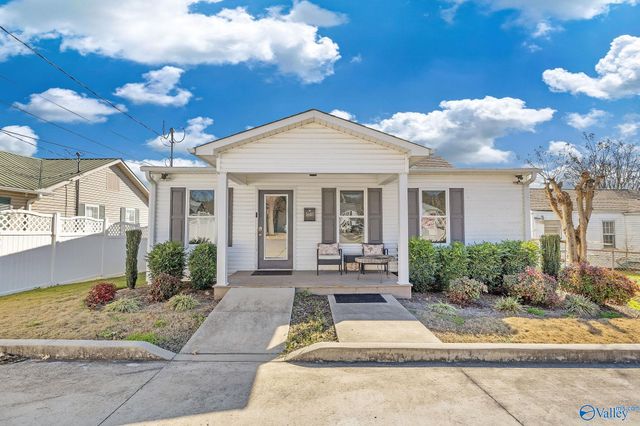 1640A Blount Avenue, Guntersville, AL 35976