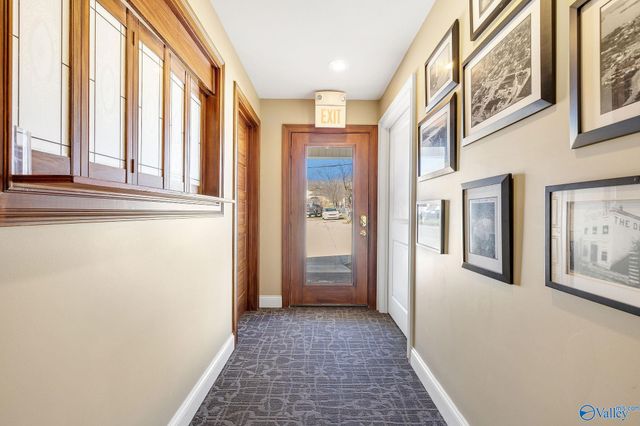 1640A Blount Avenue, Guntersville, AL 35976