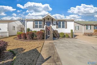 1640A Blount Avenue, Guntersville, AL 35976