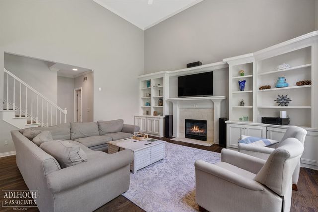 758 Middlesex Road, Grosse Pointe, MI 48230