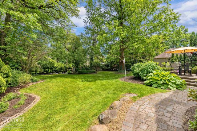 758 Middlesex Road, Grosse Pointe, MI 48230
